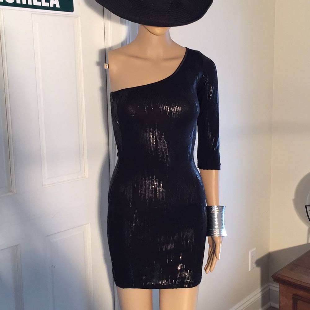 Gorgeous! No Description Needed!!! - image 1